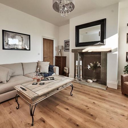 Pendle-Walking-3 Bed- Exec Contractor & Long Stay! Colne  Exterior photo